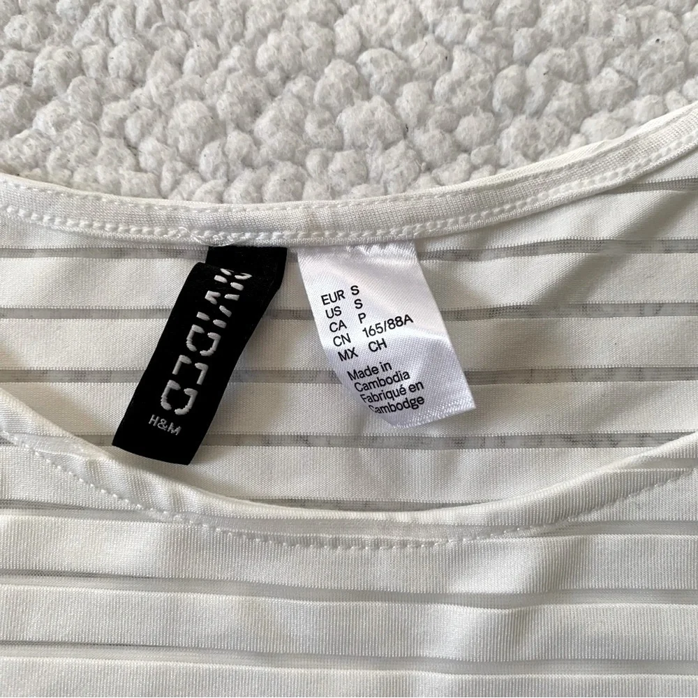 H&M Cropped Transparent Long Sleeve Top - Picture 4 of 8
